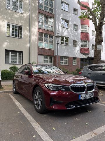 BMW 330e Touring 