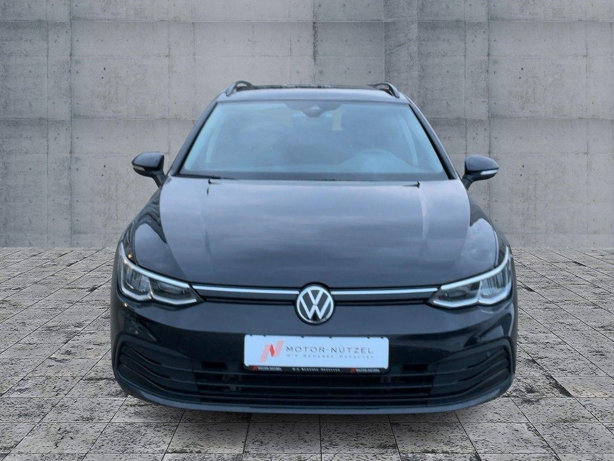 Volkswagen Golf VIII Variant 2.0 TDI DSG LIFE LED+ACC+AHK