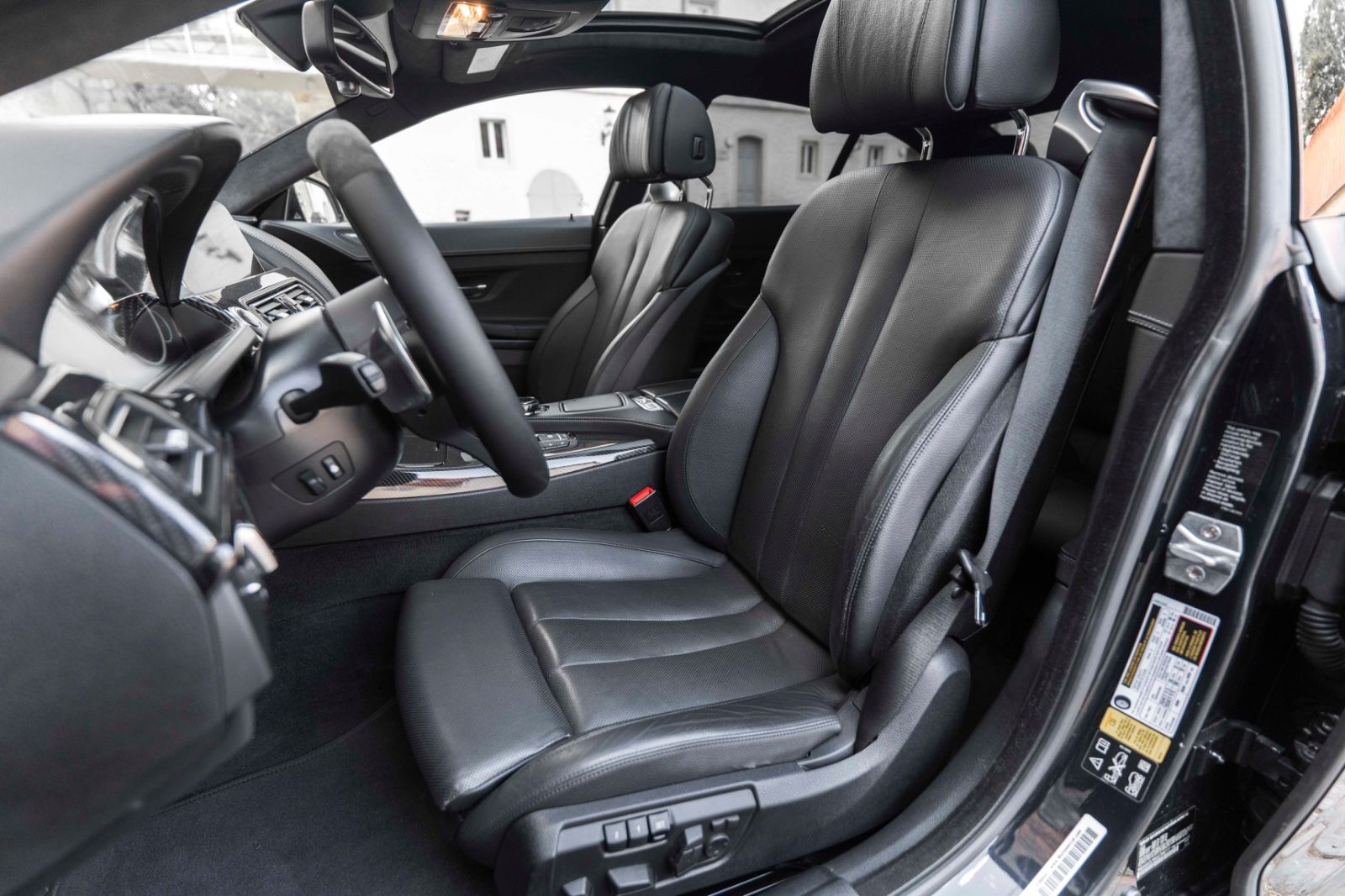 Fahrzeugabbildung BMW 640i xDrive GC M-SPORTPAKET HUD LED H&K