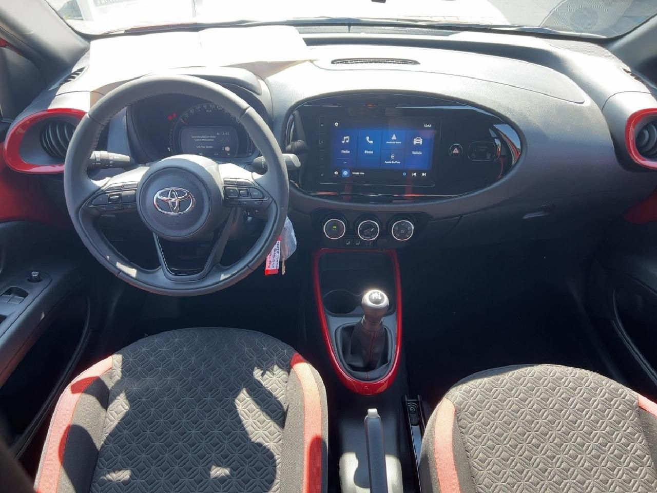 Fahrzeugabbildung Toyota AYGO X Teamplayer 5 M/T