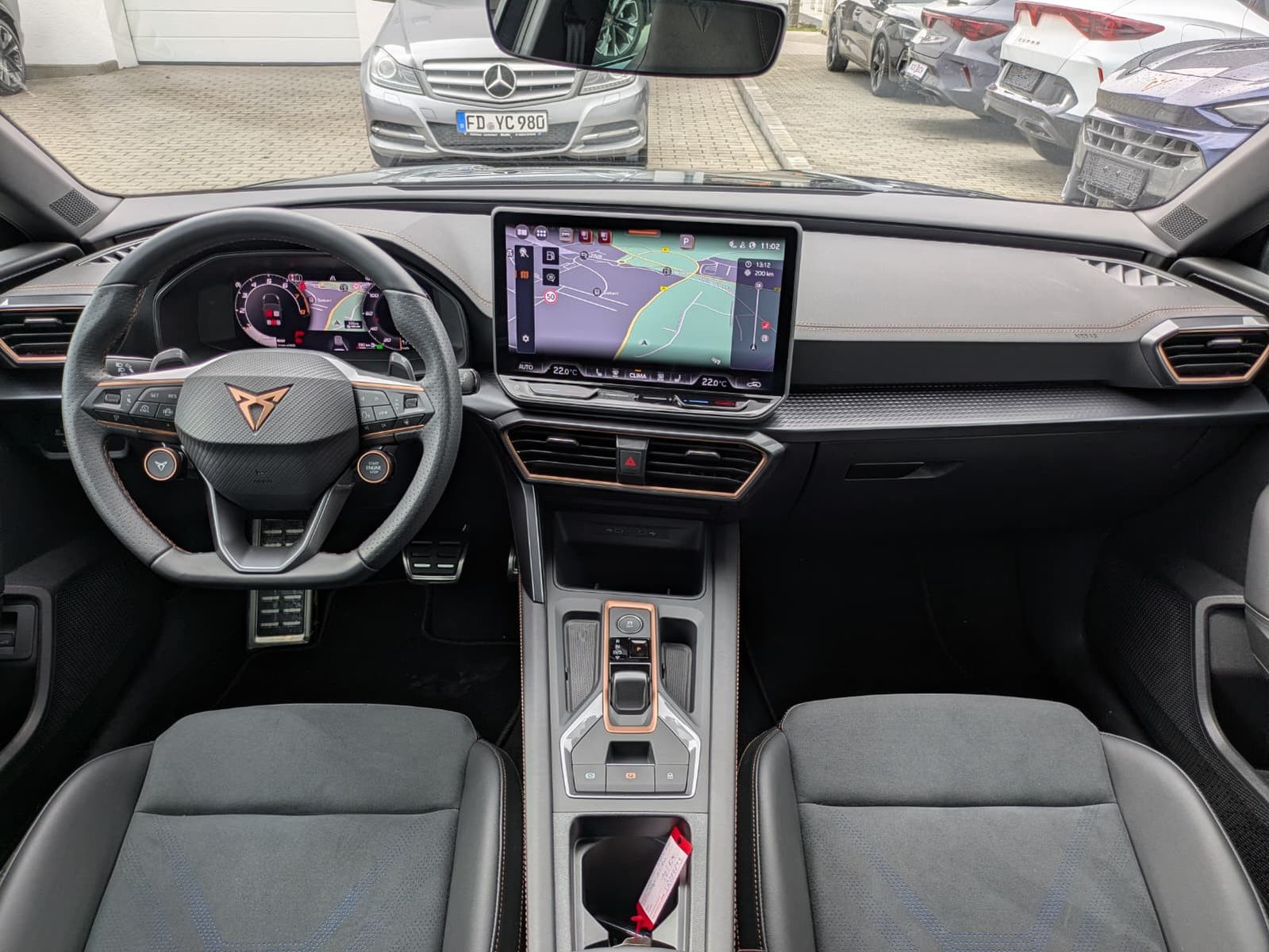 Fahrzeugabbildung CUPRA Leon 1.5 eTSI EDGE MATRIX*ACC*KAM*18"5JGARANTIE