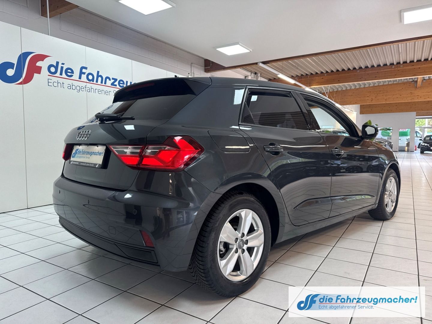 Fahrzeugabbildung Audi A1 Sportback 30 TFSI Digitales Cockpit 2-Zonen-K