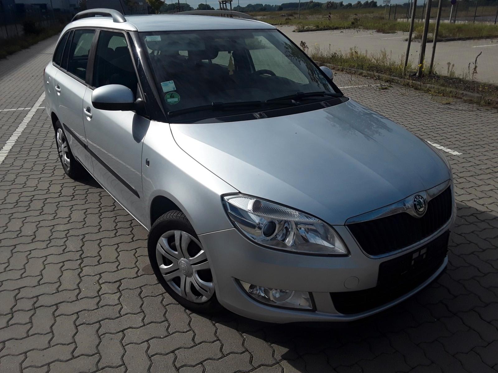 Skoda Fabia 1.2l TSI 63kW Combi!Steuerkette Neu! 1Hand