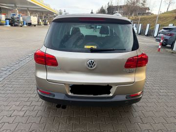 Volkswagen Tiguan - 6
