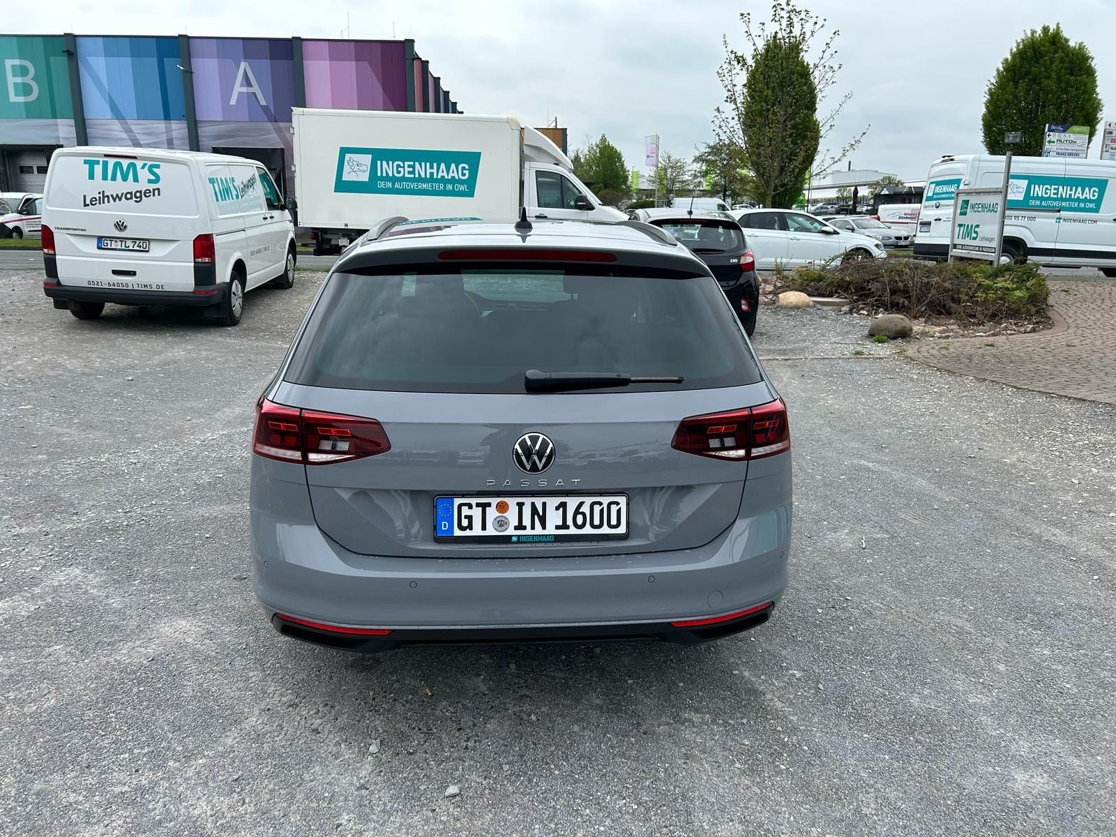 Fahrzeugabbildung Volkswagen Passat Variant 1.5 TSI Buisness  DSG Navi AHK