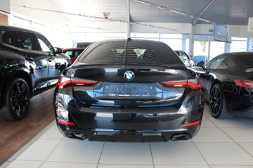 Fahrzeugabbildung BMW M440 i xDrive Gran Coupe M Sitze 19" Laser