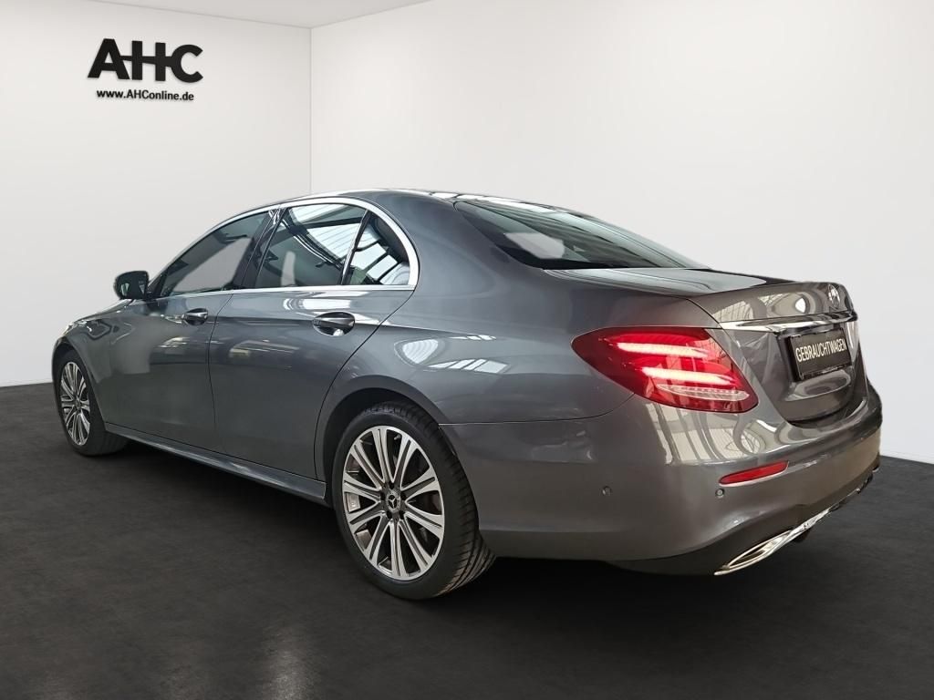Fahrzeugabbildung Mercedes-Benz E 450 4M AMG Pano ACC Comand LED 360°
