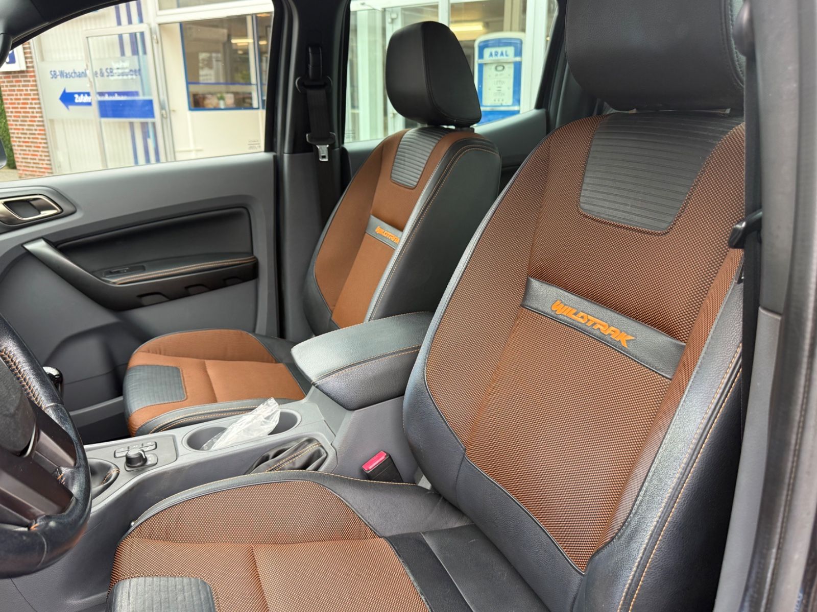 Fahrzeugabbildung Ford Ranger Wildtrak 2.2 TDCI Doka 4x4 Navi/ACC/AHK