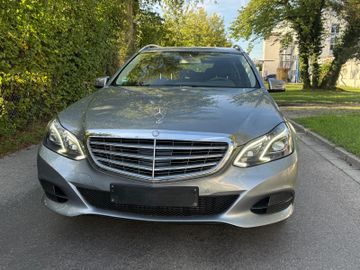 Mercedes E 220 - 3