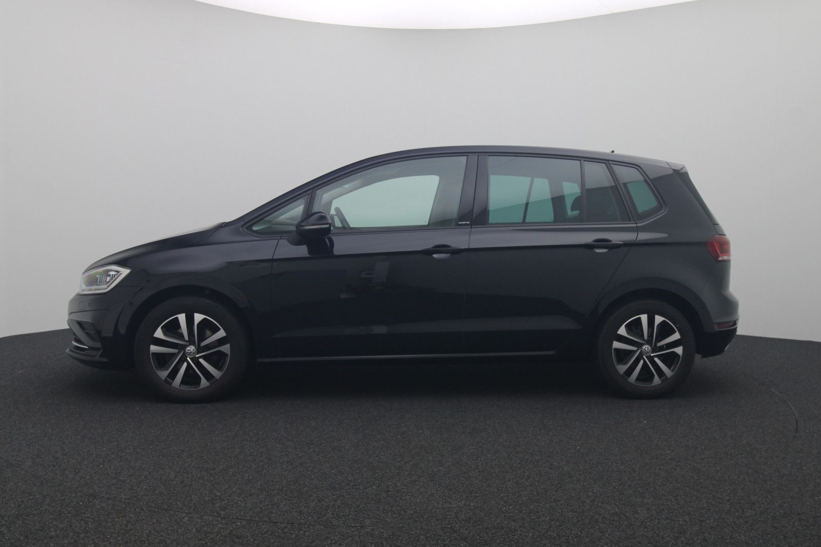 Fahrzeugabbildung Volkswagen Golf Sportsvan VII 1.6 Comfortline AHK IQ.DRIVE