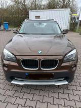 BMW X1 2010 Automatik, Benziner, gepflegt - BMW 1er Reihe mit Benzin-Antrieb: Geländewagen