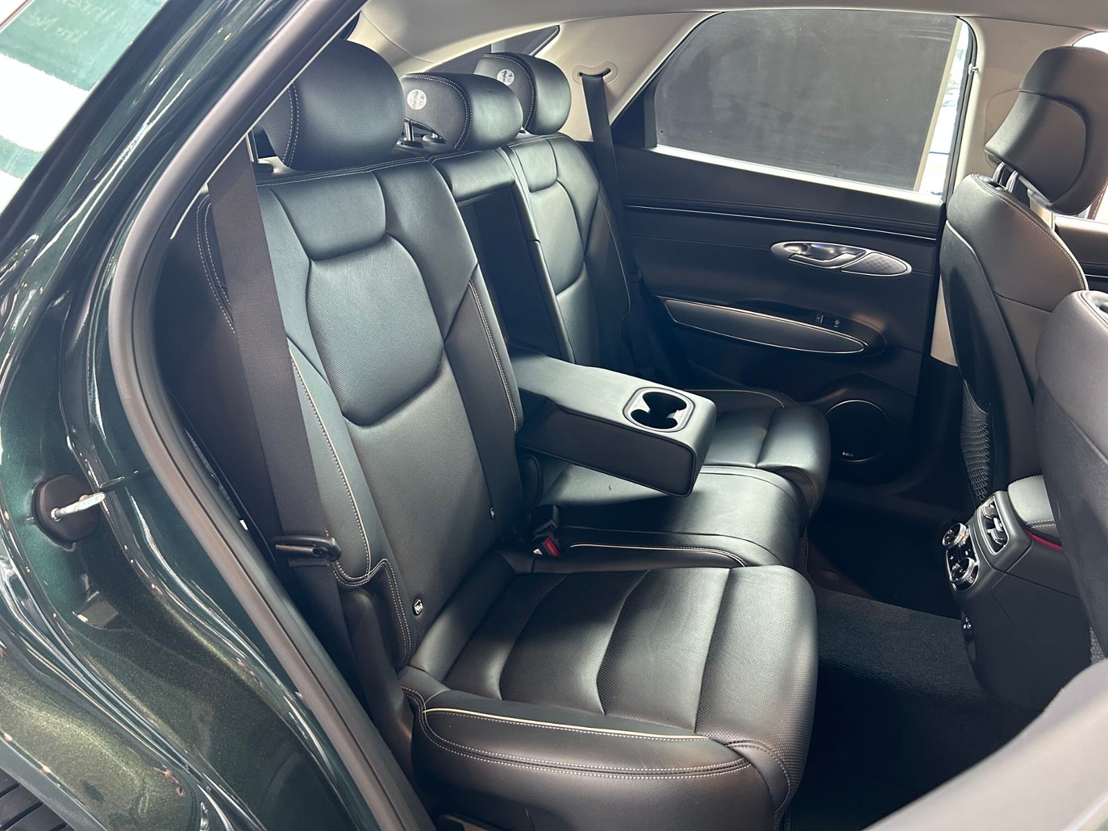 Fahrzeugabbildung Genesis GV70 Luxury KomfortP AWD PANO LEXICON