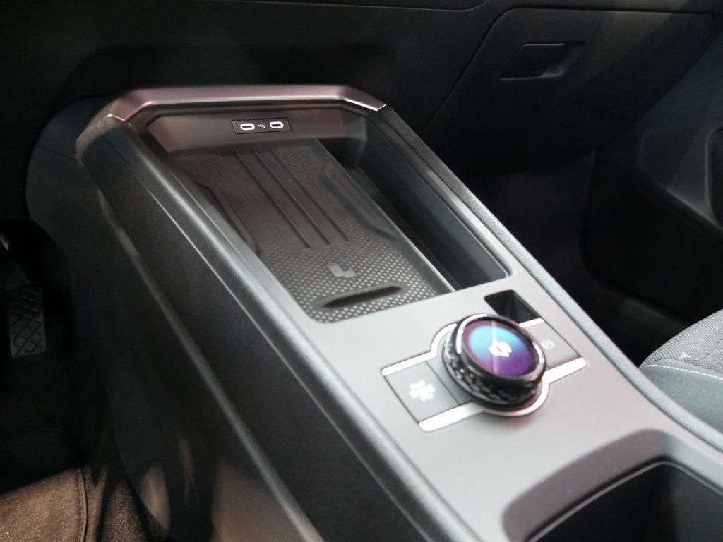 Volkswagen T-Roc Life 1.5 l eTSI OPF 110 kW (150 PS ) 7-Gan, миниатюра 13