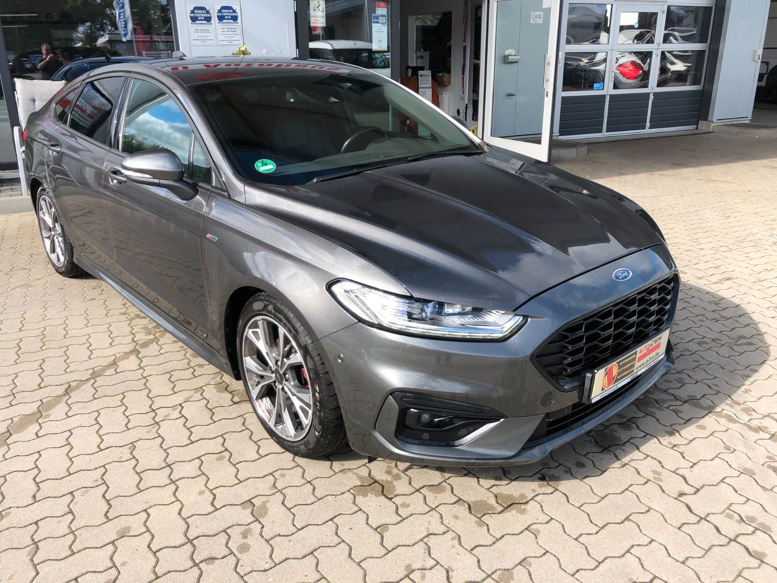 Fahrzeugabbildung Ford Mondeo Lim. ST-Line AWD