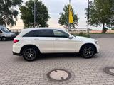 Mercedes-Benz GLC 350 d 4MATIC AMG Line Autom. AMG Line - Mercedes-Benz GLC 350 von privat