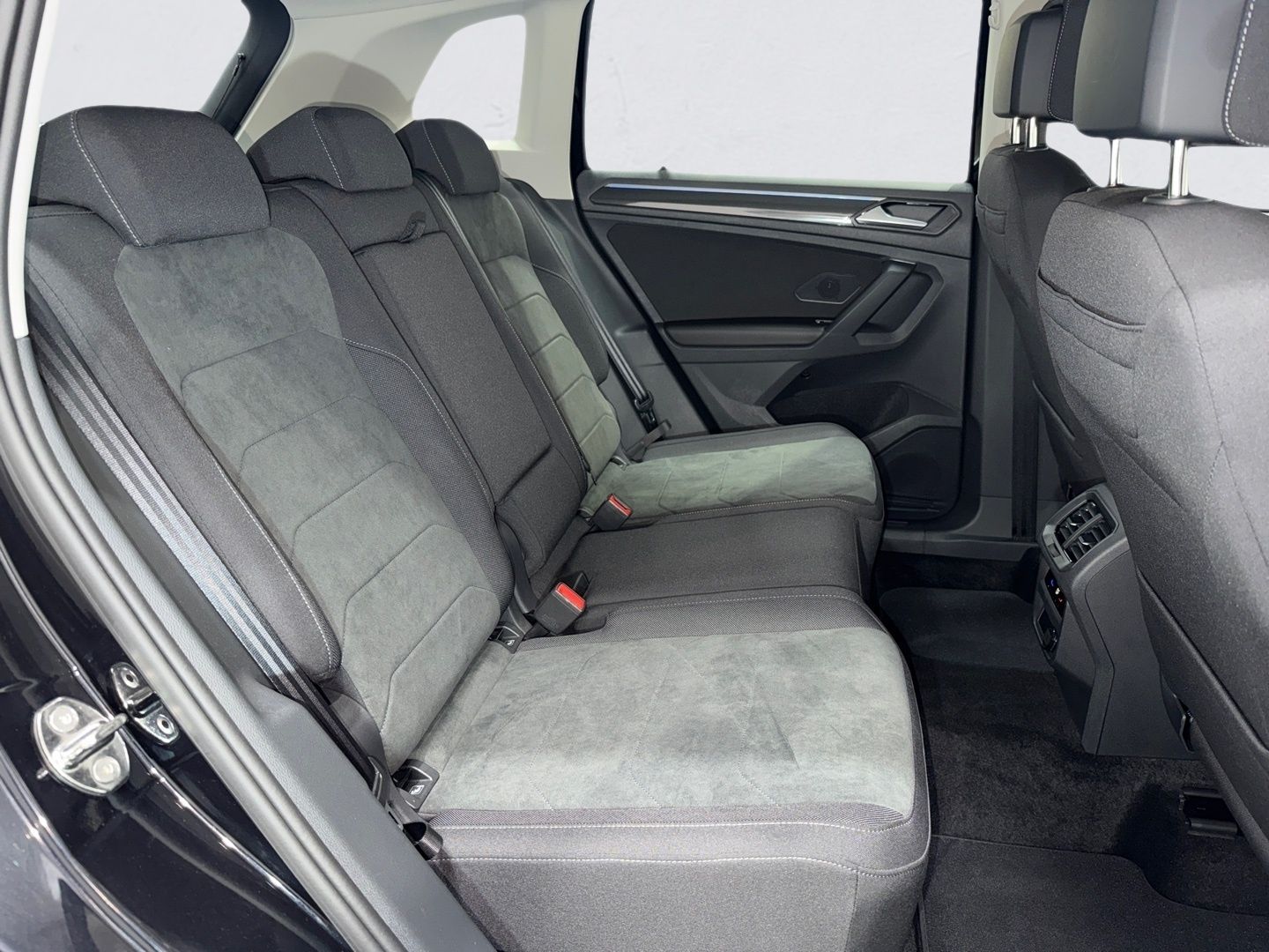 Volkswagen Tiguan 1.4 eTSI eHybrid ELEGANCE MATRIX KAM NAVI foto 12