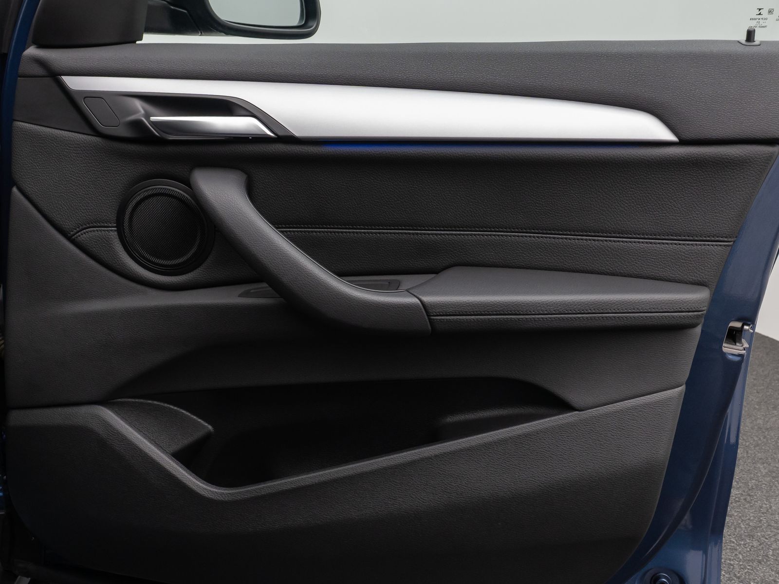 Fahrzeugabbildung BMW X1 xD20d ACC Kamera HUD DAB Memory Leder Panoram