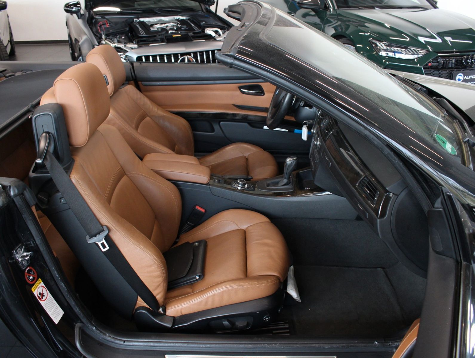 Fahrzeugabbildung BMW 325i Cabrio  M Sport Edition*Bi-Xenon*Navi*PDC