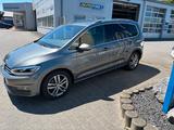 Volkswagen Touran Highline 2,0 TDI DSG LED,NAVI,ALCANTARA - Volkswagen: 7 Sitzer