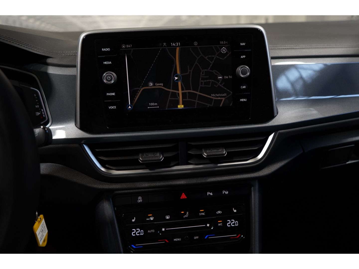 Volkswagen T-Roc - Bild 8