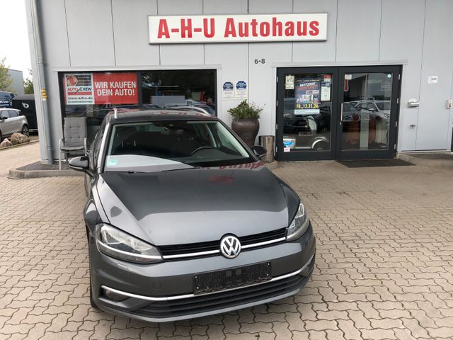 Volkswagen Golf VII Variant IQ.DRIVE Seitenschaden