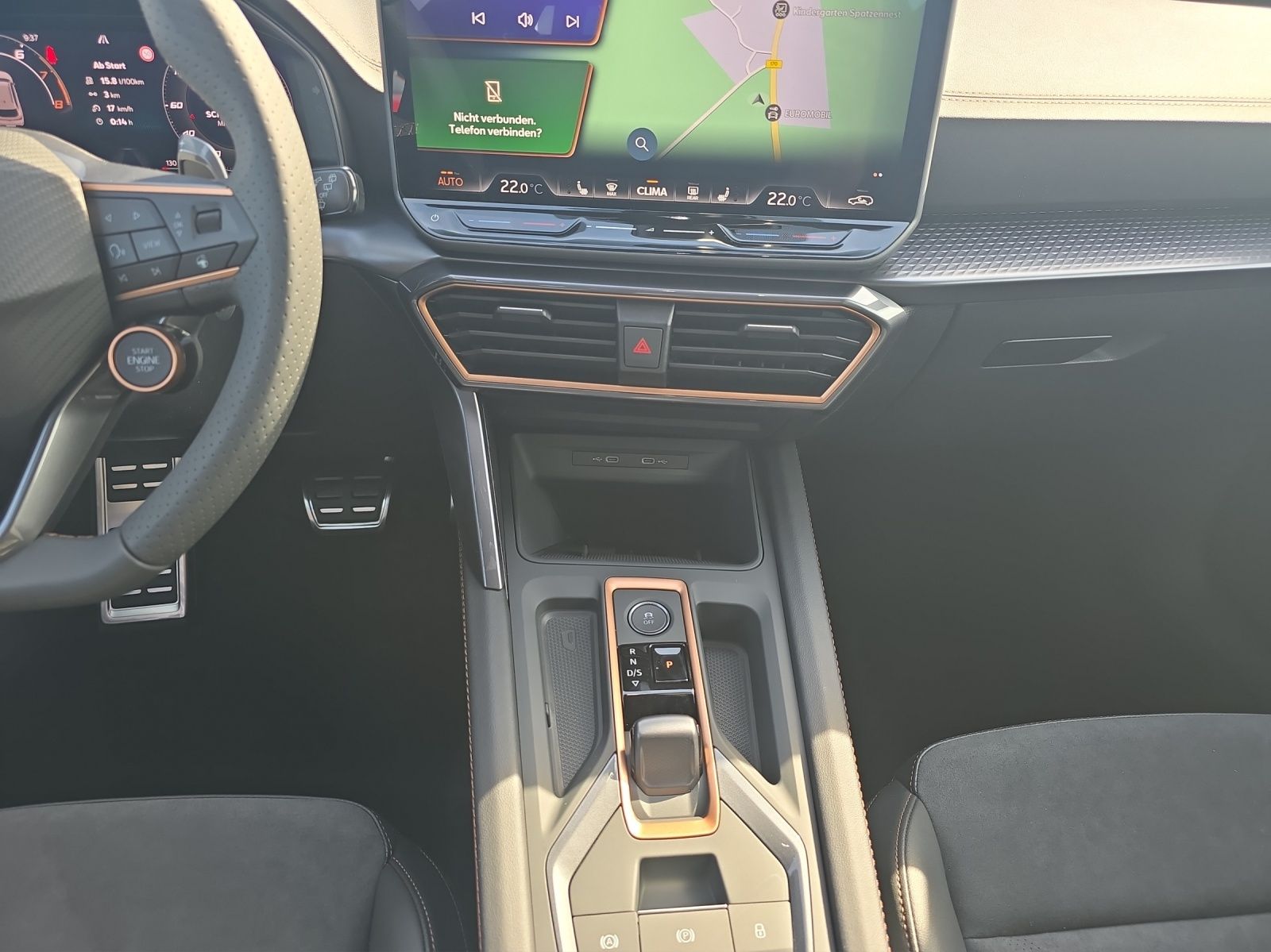 Fahrzeugabbildung CUPRA Leon Sportstourer 2.0 TSI  4Drive VZ DSG AHZ KAM