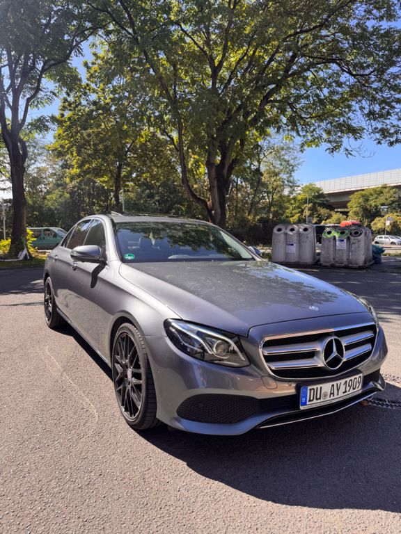 Image of Mercedes-Benz E 350