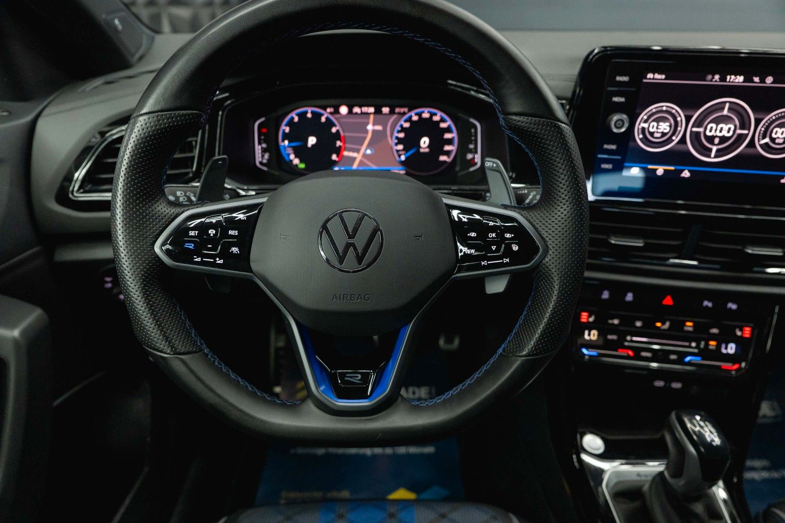 Fahrzeugabbildung Volkswagen T-Roc R 4Motion Black Design *ACC*Matrix*DAB+*