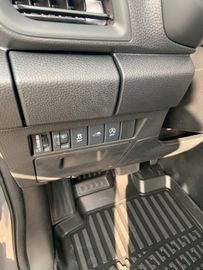 Bild 23 Isuzu D-Max Double Cab 4WD L + Beschichtung und AHK