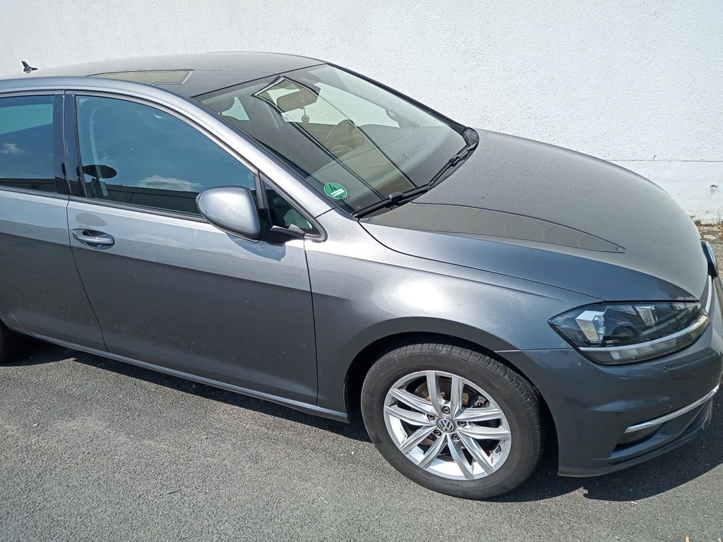 Image of Volkswagen Golf