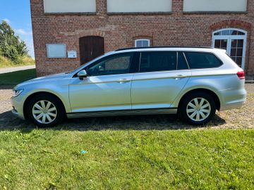 Volkswagen Passat Variant - 2