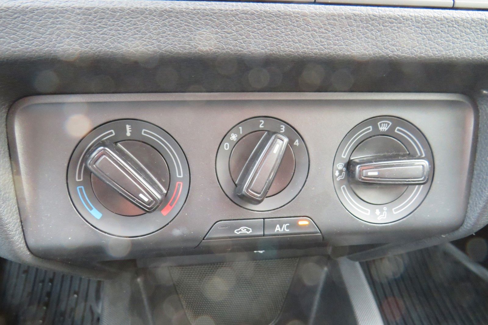 Fahrzeugabbildung SKODA Fabia Combi Ambition SITZH. KLIMA GRA GJ APP 1.H