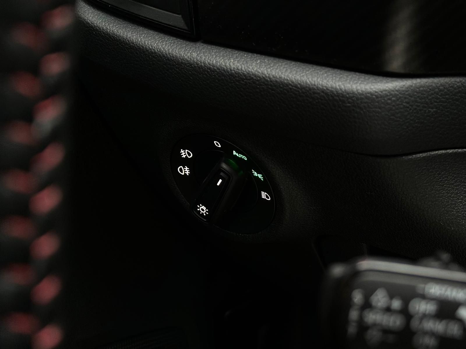 SKODA Kodiaq 2.0TDI RS 4x4* LED#AHK#SHZ#LH#PANO#KEYLES - Image 21