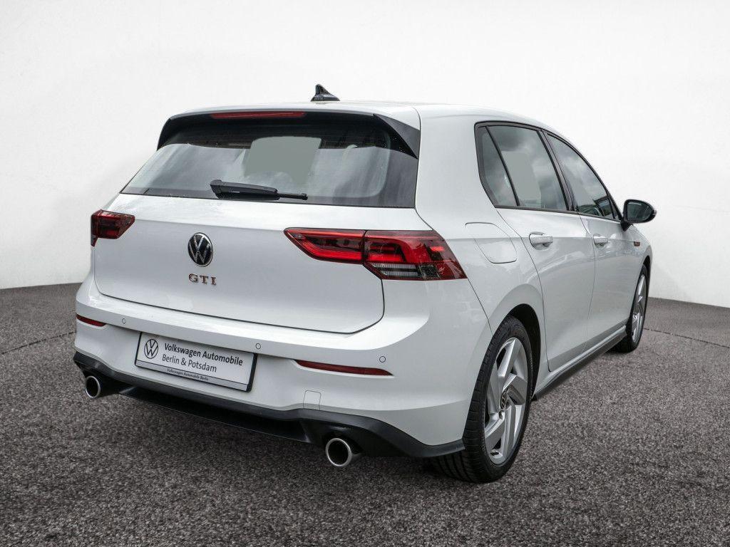 Volkswagen Golf VIII 2.0 TSI DSG GTI App-Connect Telefon