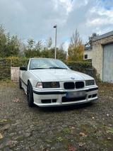 BMW E36 320i - BMW 320 aus 1994: 320i