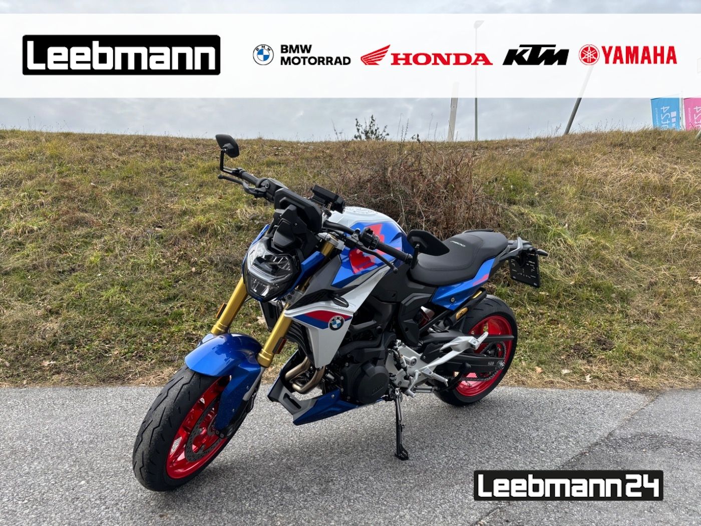 Fahrzeugabbildung BMW F 900 R Style Sport 2 Pakete