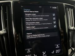 VOLVO V60 R Design / 310PS / NUR 96.tKM / 2.HD / HK / VOLVO V60 R Design / 310PS / NUR 96.tKM / 2.HD / HK /