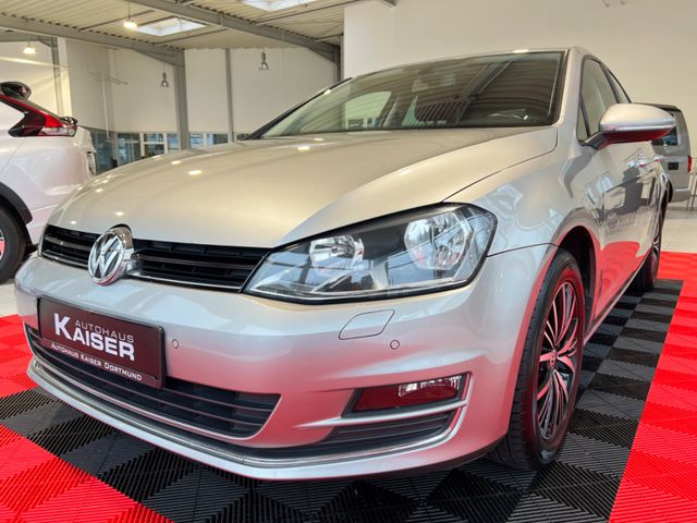 Volkswagen Golf VII Lim. Allstar BMT Navi SHZ Tempo. PDC