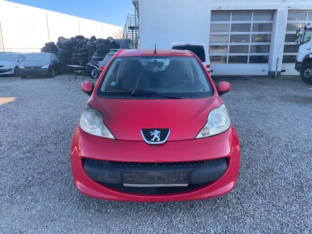 Peugeot 107 Filou 70