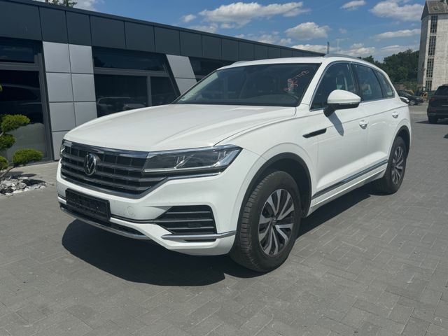 Volkswagen Touareg Elegance 3.0 TDI 4Motion/LANE/PANO/TEMPO