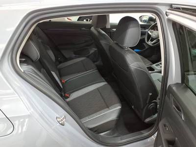 Volkswagen Golf - Bild 6