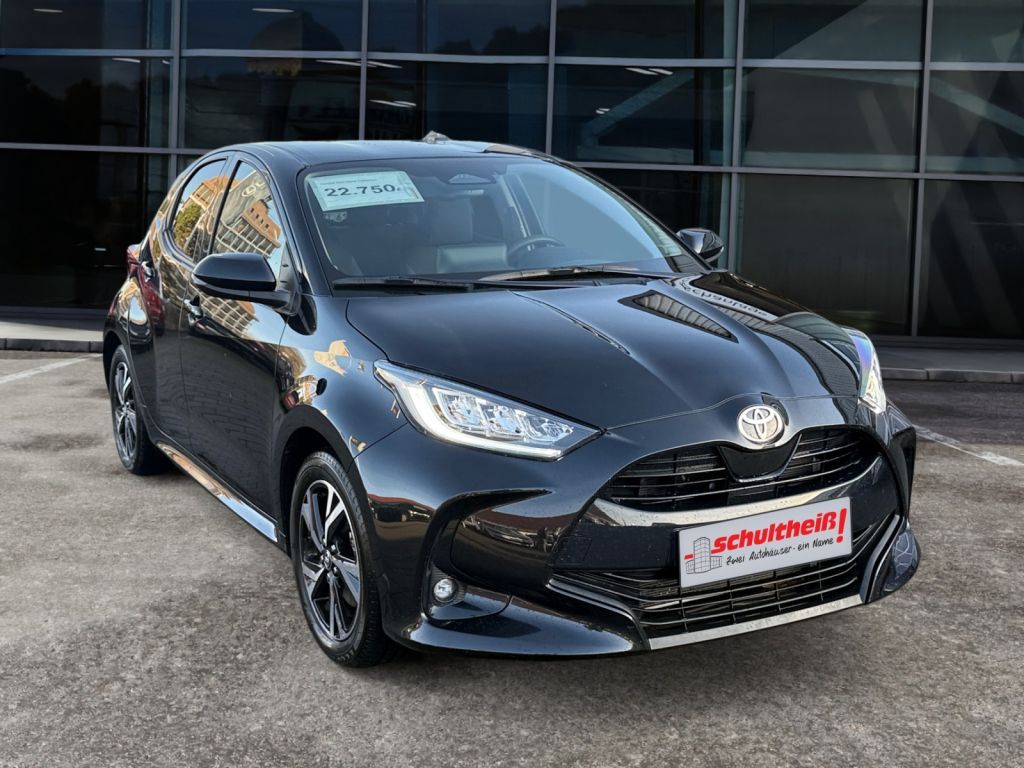 Fahrzeugabbildung Toyota Yaris Hybrid 116 1.5 VVT-i Teamplayer