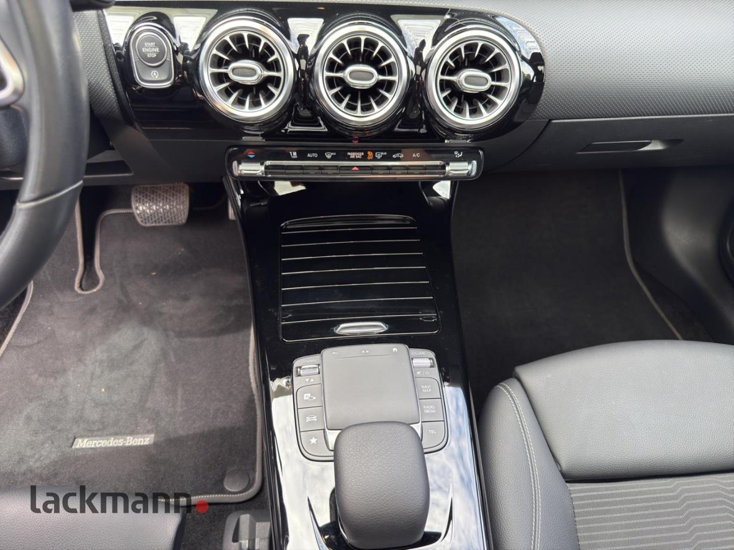 Mercedes-Benz CLA d Shooting Brake *Navi*Pano*LED*360Grad°, миниатюра 12
