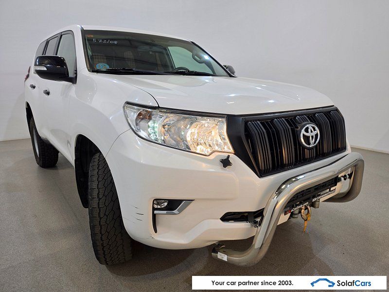 Toyota Land Cruiser 2.8 D-4D 4x4 2PL Navi KeylessGo Kl imagem 3