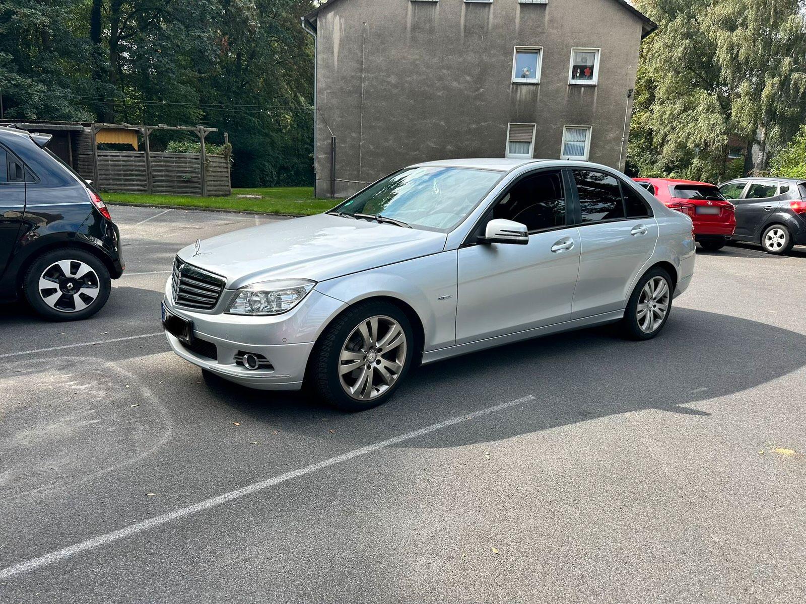 Mercedes-Benz C 180