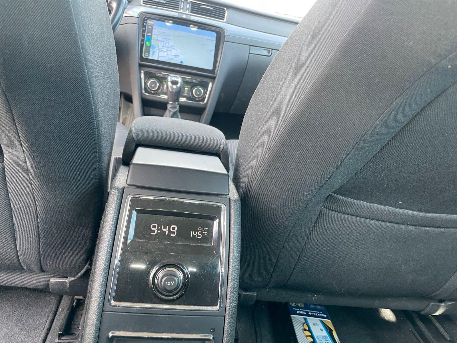 Skoda Superb 2011 — photo 15