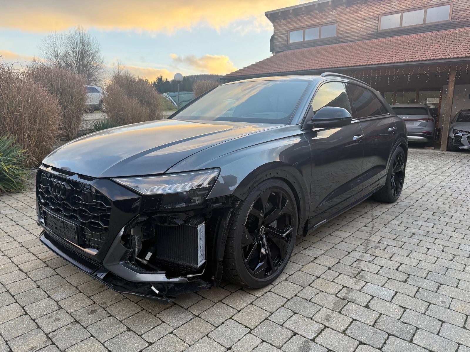 Audi RSQ8 4.0 TFSI quattro Keramik/Pano/HUD/AHK/B&O