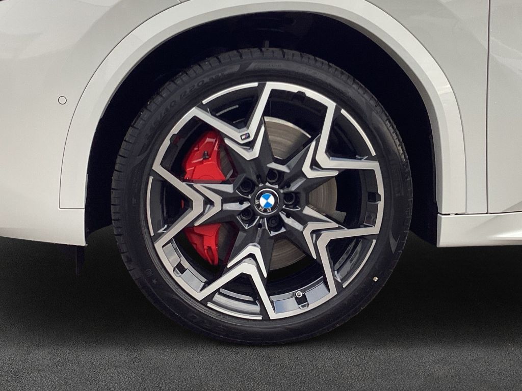 BMW iX2 - Bild 8
