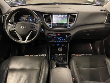 Hyundai Tucson Premium 4WD *AHK*KAMERA*NAVI*PANO*LEDER*