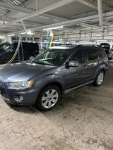 Mitsubishi Outlander  2,2  7 Sitzer 4 W-D - Mitsubishi Outlander in Bremen